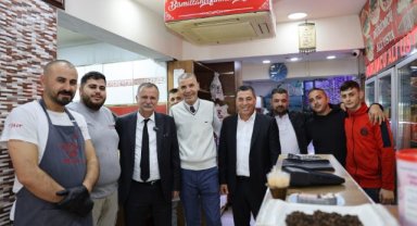 Yunusemre Belediye Başkanı Balaban’dan esnaf ziyareti