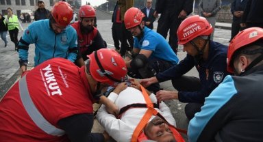 YUNUSEMRE’DE DEPREM TATBİKATI