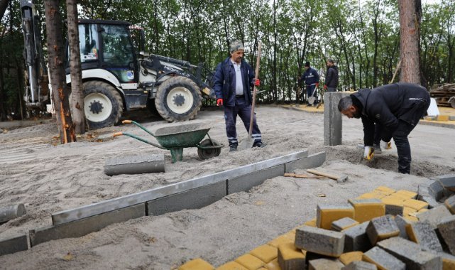 BAŞKAN BALABAN EMEKLİ KAFE’DE SÜREN ÇALIŞMALARI İNCELEDİ