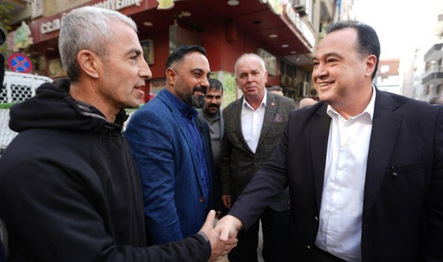 Başkan Dutlulu Karaköy Pazarını Ziyaret Etti, Esnaf ve Vatandaşlarla Bir Araya Geldi