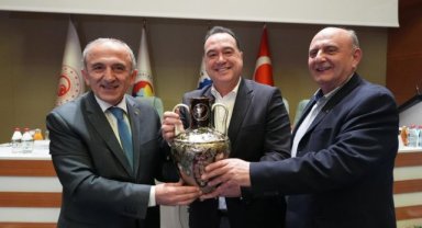 BAŞKAN DUTLULU MANİSA TSO’DA İŞ İNSANLARIYLA BİR ARAYA GELDİ