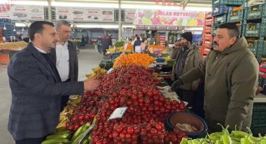 CHP’li Başevirgen, Turgutlu’da pazarcı esnafının sorunlarını dinledi