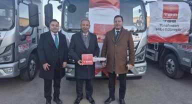 Salihli Belediyesi’ne yeni çöp toplama kamyonu tahsis edildi