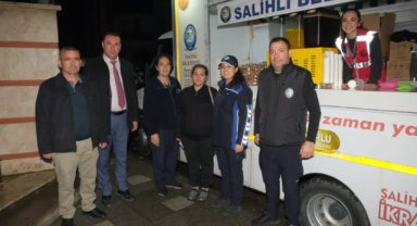 Salihli’de Regaip Kandili’nde Camilerde Kandil Simidi İkramı Yapıldı