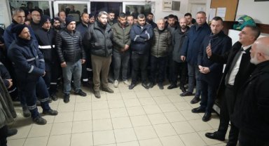 Şehzadeler Belediye Başkanı Şimşek, görevinin ikinci gününde personelle buluştu