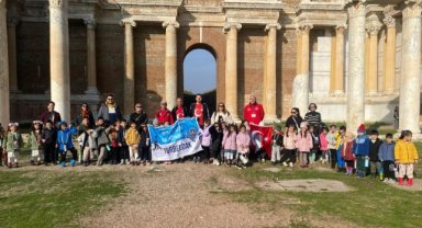 TURBELDAK’tan minik öğrencilere Sardes Antik Kenti gezisi