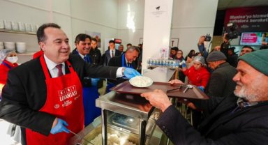 Manisa Büyükşehir’den Selendi’de Kent Lokantası, Halk Mandıra ve Halk Ekmek Büfesi hizmete açıldı