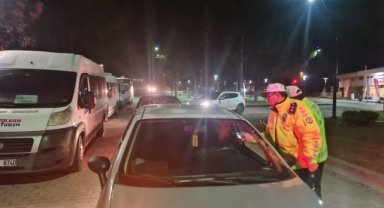 Manisa’da yılbaşı denetimlerinde 14 aranan şüpheli yakalandı