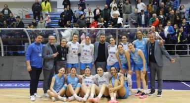 Turgutlu Belediyesi Kadın Basketbol Takımı Yarı Finalde