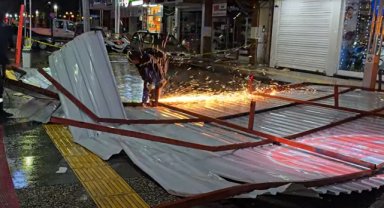 Turgutlu’da Sağanak ve Fırtına Hayatı Olumsuz Etkiledi