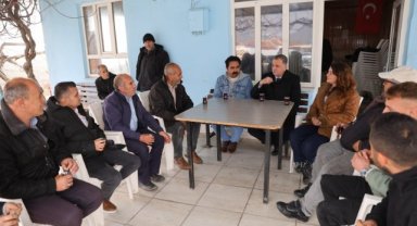 Yunusemre Belediye Başkanı Balaban Karaveliler Mahallesi’ni ziyaret etti