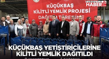 Köprübaşı’nda küçükbaş yetiştiricilerine kilitli yemlik dağıtımı yapıldı