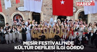 Mesir Festivali’nde kültür defilesi ilgi gördü
