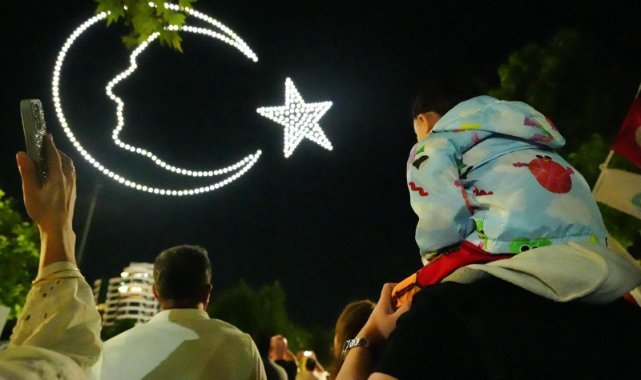 Manisa’da 19 Mayıs Coşkusu Gökyüzüne Taşındı