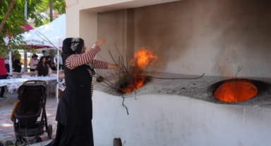 Büyükşehir Belediye Başkanı Besim Dutlulu ve Başkan Çetin Akın Tandır Evi’nde Hemşehrilerle Buluştu