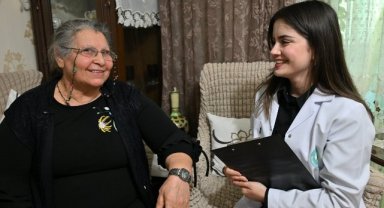 Büyükşehirden 338 Kişiye Evde Bakım Desteği