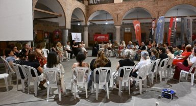 Toz Bezi Filmi ve Söyleşisi Manisalı Sinemaseverleri Buluşturdu