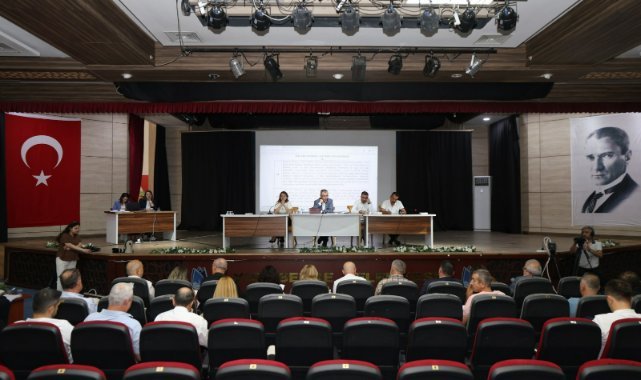 Yunusemre Belediyesi Meclisi 50 gündem maddesini karara bağladı