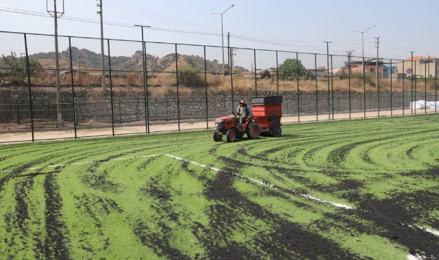Avşar Mahallesi’ne yeni halı saha