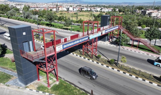 Büyükşehir’den Kuşlubahçe’deki Üst Geçide Asansör Kolaylığı