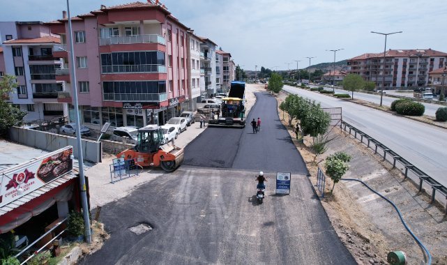Kula Seyitali Mahallesi’nde Sıcak Asfalt Çalışması Tamamlandı