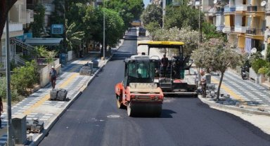 Manisa Büyükşehir Belediyesi, Salihli’de 4 Caddeyi Sıcak Asfaltla Yeniliyor