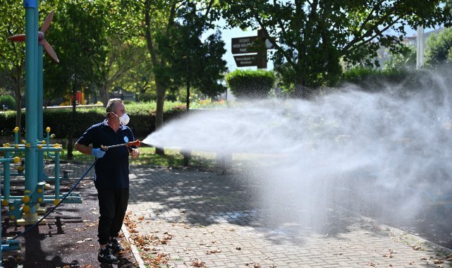 Manisa'da Zararlılarla Mücadele Sürüyor