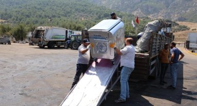 Şehzadeler’de 220 yeni çöp konteyneri hizmete sunuluyor