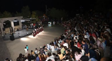 Turgutlu Belediyesinin Düzenlediği Gençlik Şöleni Renkli Anlara Sahne Oldu