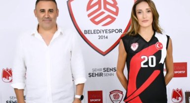 Yunusemre Belediyespor’a Milli Smaçör Selinay Akçin