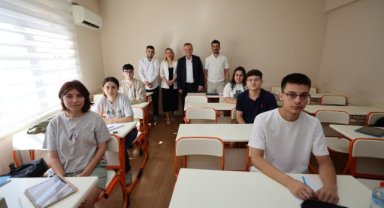 BAŞKAN BALABAN YENİ EĞİTİM YILINDA YEGEM ÖĞRENCİLERİYLE BULUŞTU