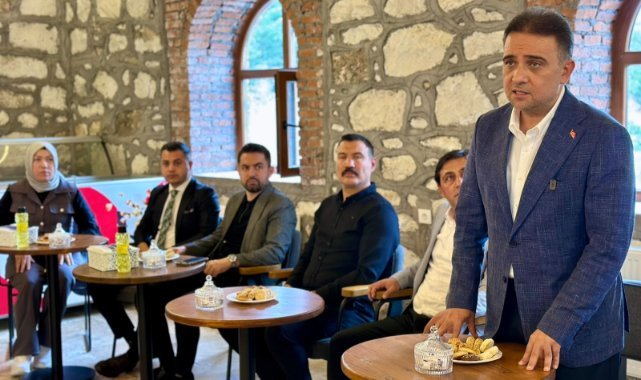 Baybatur, Kula ve Selendi’de Vatandaşlarla Buluştu