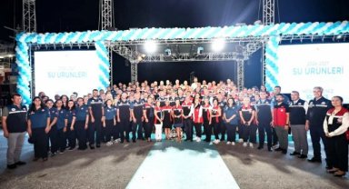 İzmir’de Yeni Balıkçılık Sezonu Başladı