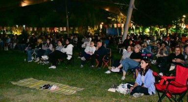 Manisa’da Açık Hava Sinemasında “Bizim İçin Şampiyon” Keyfi