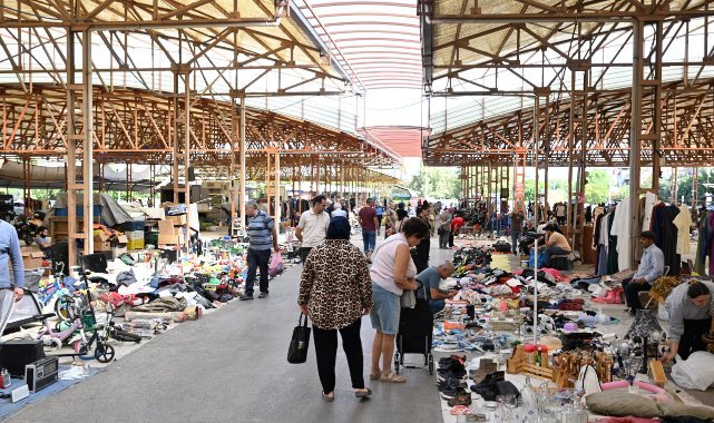 Manisa’daki İkinci El Eşya Pazarı yeni yerinde açıldı