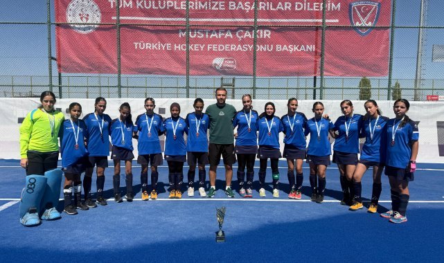 MANİSA İL KARMASI HOKEY TAKIMI 1. LİG’E YÜKSELDİ