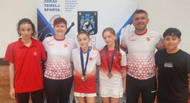 Manisalı Badmintonculardan Hırvatistan’da 2 Bronz Madalya