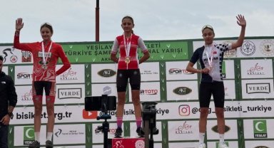 Manisalı sporculardan dağ bisikletinde 15 madalyalık başarı