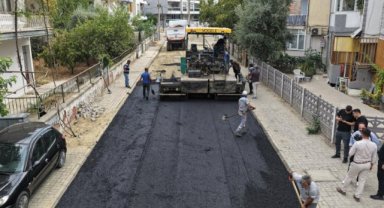 Salihli’de yol yenileme çalışmaları sürüyor
