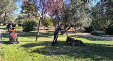 Şehzadeler’de park ve yeşil alanlarda çalışmalar sürüyor