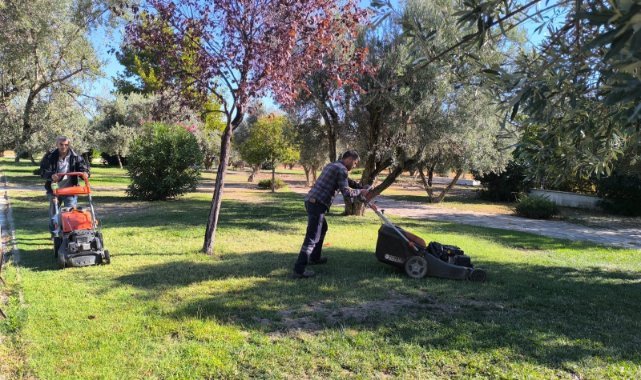 Şehzadeler’de park ve yeşil alanlarda çalışmalar sürüyor