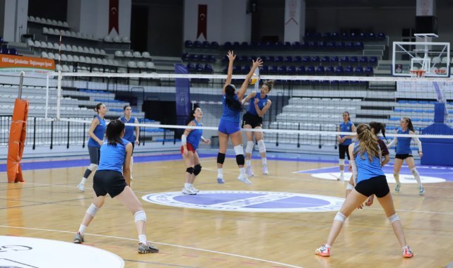 Turgutlu Belediyesi Kadın Voleybol Takımının fikstürü belli oldu