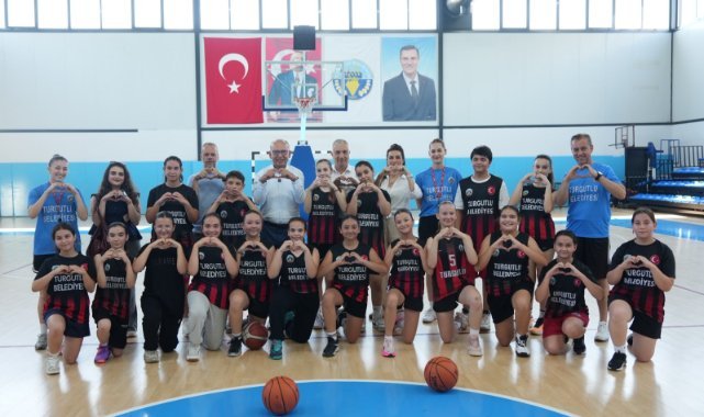 TURGUTLU BELEDİYESİNİN KIŞ KURSLARINDA EĞİTİMLER BAŞLADI