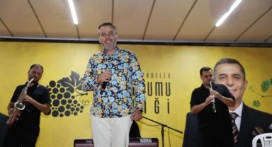 ÜZÜM ÜRETİCİLERİNİN SORUNLARI VE ÇÖZÜM ÖNERİLERİ KARAAĞAÇLI’DA KONUŞULDU