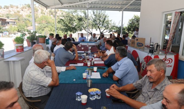 Yuntdağı Mahalle Muhtarlarıyla İhtiyaç ve Talepler Görüşüldü