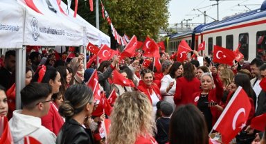 Cumhuriyet Coşkusu Manisa’da Çocukların Sesiyle Yükseldi