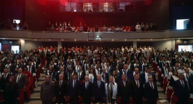 DEÜ’de Yeni Akademik Yıl Başladı: Hedef Araştırma ve Uluslararası Başarı