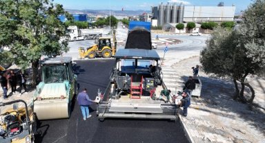 Emlakdere’de 2 kilometrelik yol sıcak asfaltla yenilendi