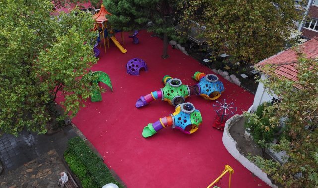 Manisa’da Parklar Yenileniyor: 44 Oyun Alanı ve 24 Spor Alanında Çalışma