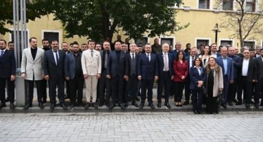 MHP Heyeti Turgutlu’da Vatandaşlarla Buluştu